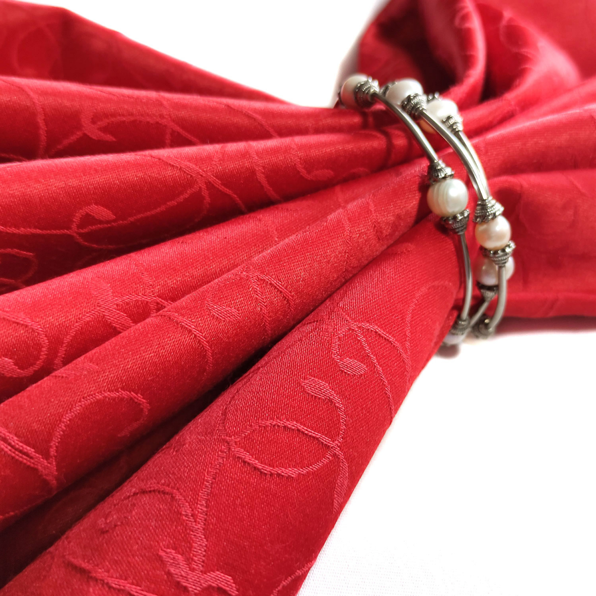 Салфетки 45x45 см. цвет красный дизайн 1812 (тонкий завиток) коллекция Ричард Салфетки 45x45 см. цвет красный дизайн 1812 (тонкий завиток) коллекция Ричард