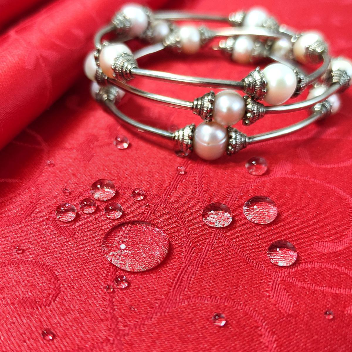 Салфетки 45x45 см. цвет красный дизайн 1812 (тонкий завиток) коллекция Ричард Салфетки 45x45 см. цвет красный дизайн 1812 (тонкий завиток) коллекция Ричард