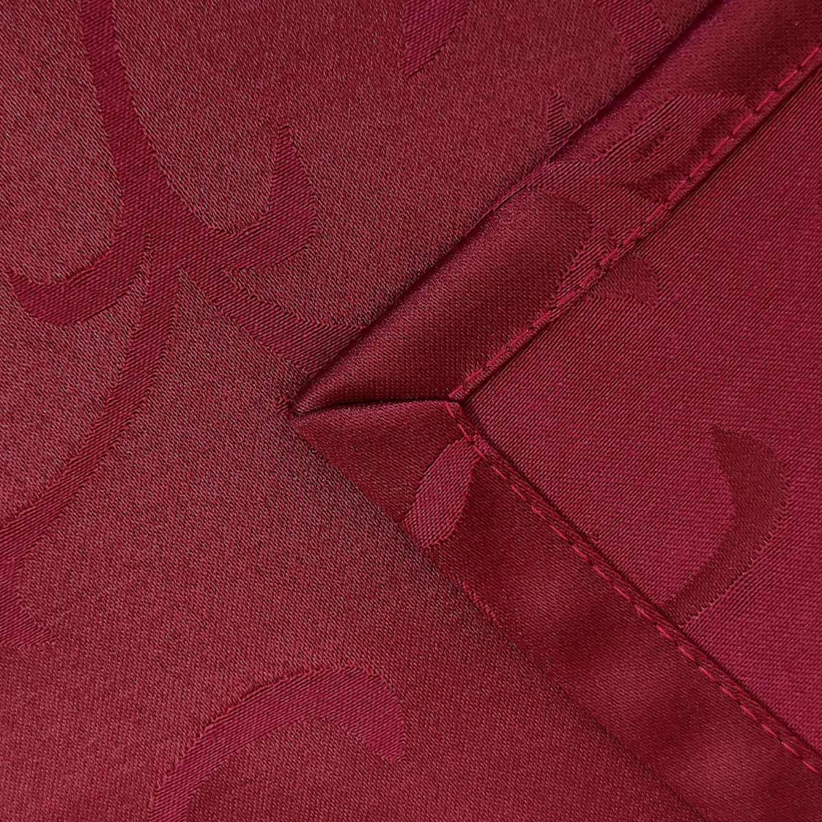 Салфетки 45x45 см. цвет бордовый дизайн 1827 (веточки) коллекция Ричард Салфетки 45x45 см. цвет бордовый дизайн 1827 (веточки) коллекция Ричард