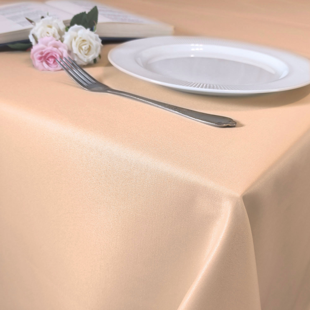 Скатерть 130x130 см. цвет бежевый без рисунка с пропиткой от загрязнений ткань Журавинка Скатерть 130x130 см. цвет бежевый без рисунка с пропиткой от загрязнений ткань Журавинка